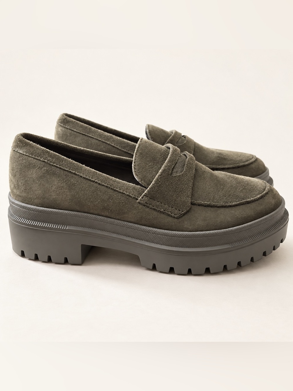 Patina Zoe Olive Green Suede Leather Chunky Lug Sole Loafers Women’s 7.5